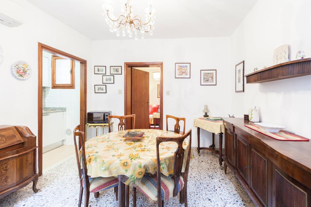 Apartamento Campiello Chiesa, Venezia By Short Holidays Venecia